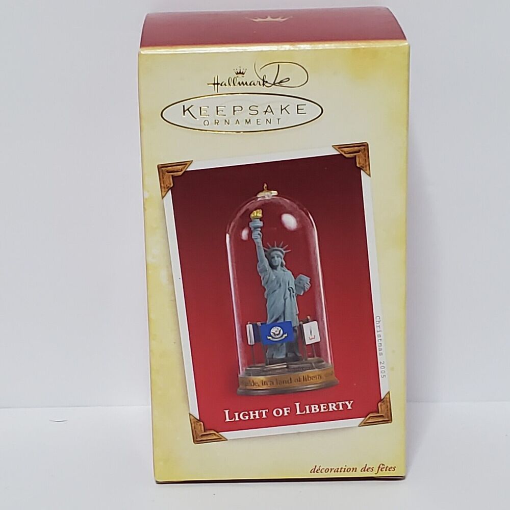 HALLMARK 2005 "LIGHT OF LIBERTY" HANDCRAFTED & GLASS KEEPSAKE ORNAMENT (NIB)